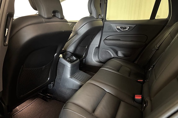 Volvo V60 12 of 24