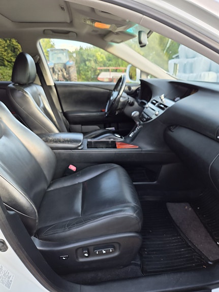 Lexus RX450h 3 of 8