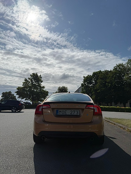 Volvo S60 4 of 4