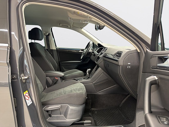 Volkswagen Tiguan 13 of 22