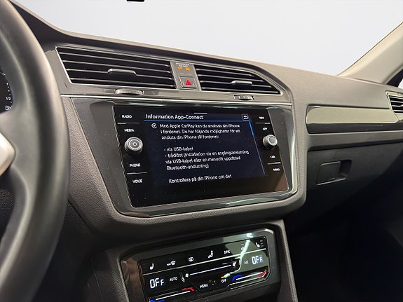 Volkswagen Tiguan 18 of 22