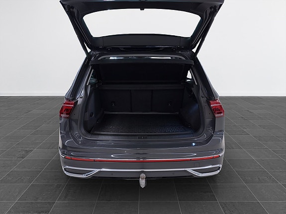Volkswagen Tiguan 8 of 22