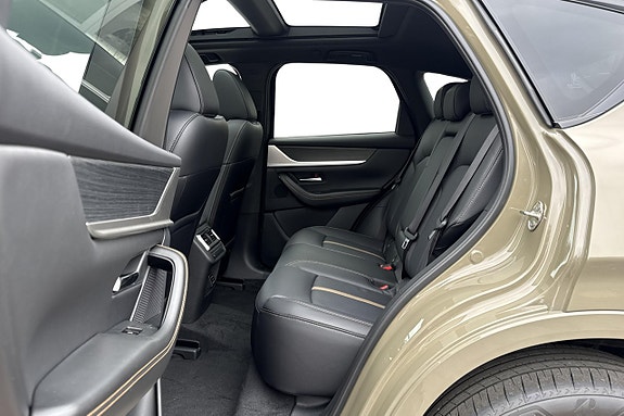Mazda CX-60 14 of 30