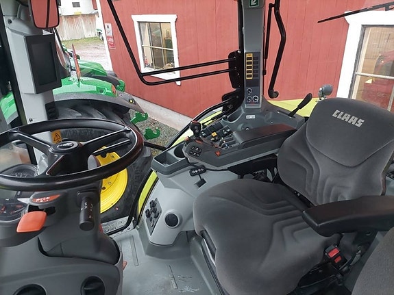 CLAAS Traktor Arion 550 CMatic 8 of 10