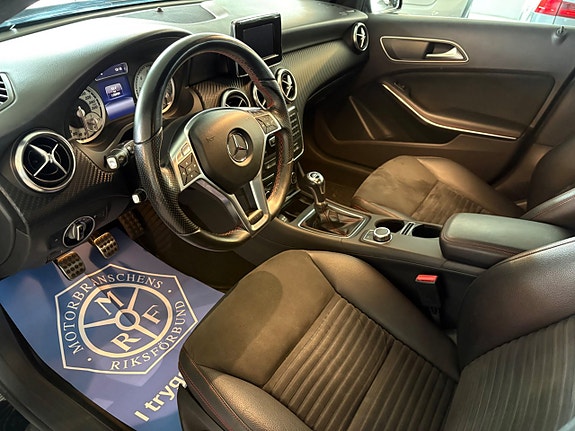 Mercedes-Benz A180 5 of 6