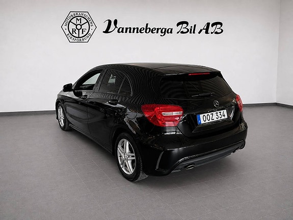 Mercedes-Benz A180 4 of 6