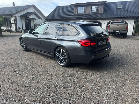 BMW 340i 4 of 9