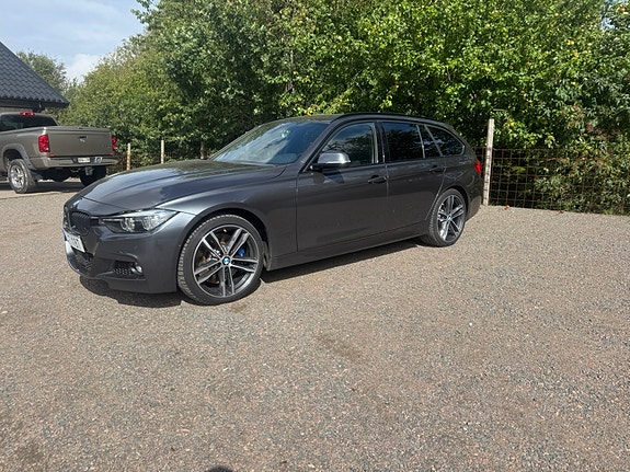 BMW 340i 2 of 9