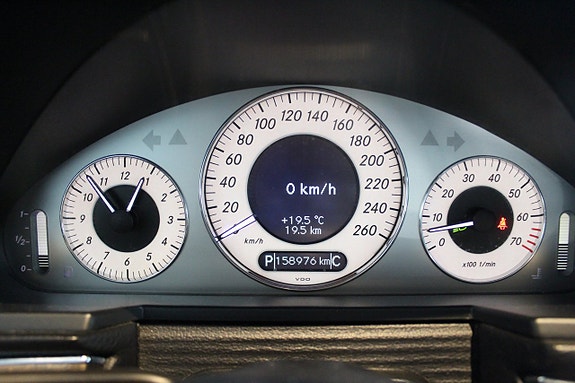 Mercedes-Benz E350 12 of 23