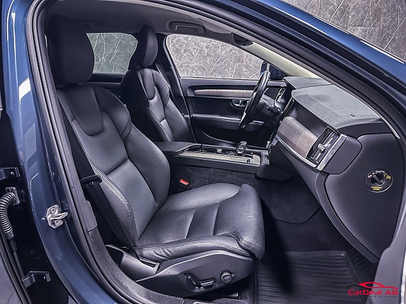 Volvo V90 Cross Country 10 of 27