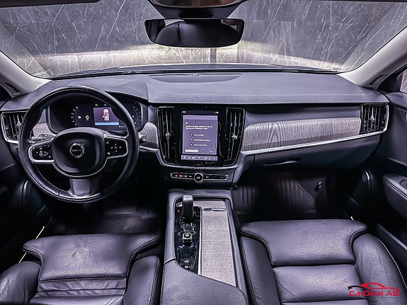 Volvo V90 Cross Country 13 of 27