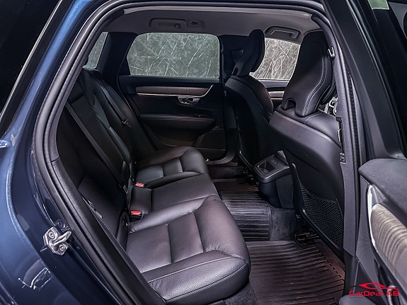 Volvo V90 Cross Country 17 of 27