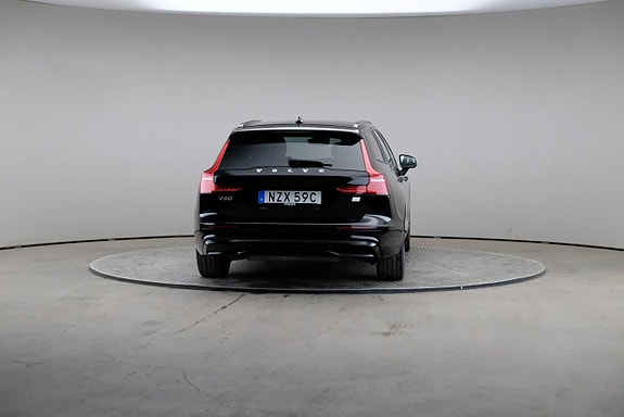 Volvo V60 2 of 3