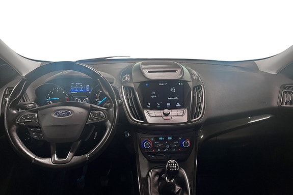 Ford Kuga 11 of 24