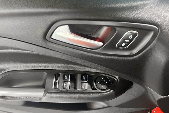 Ford Kuga 18 of 24