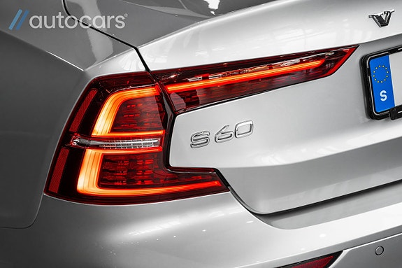 Volvo S60 16 of 30