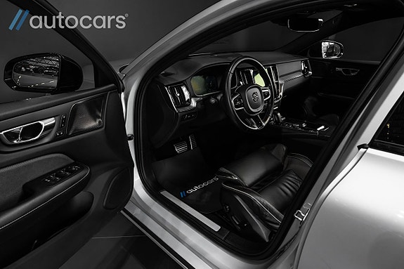 Volvo S60 18 of 30