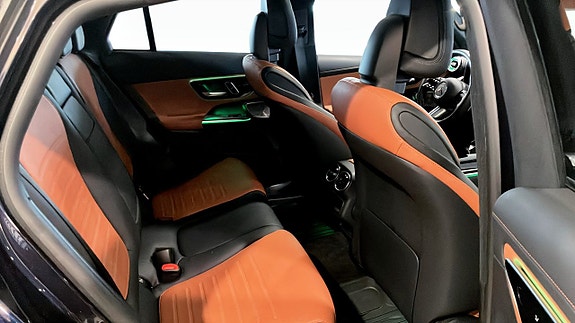 Mercedes-Benz GLC300 de 5 of 9