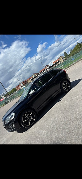 Volvo XC60 2 of 2
