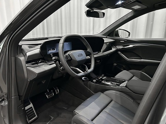 Audi Q6 e-tron 10 of 18