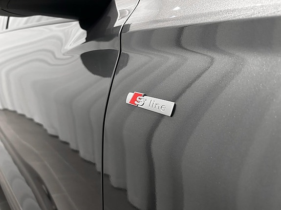 Audi Q6 e-tron 8 of 18