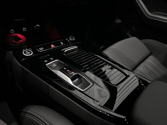 Audi Q6 e-tron 18 of 18