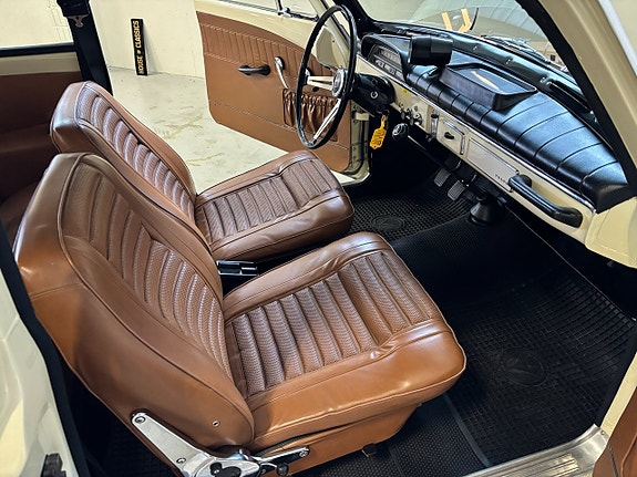 Volvo Amazon 13 of 18