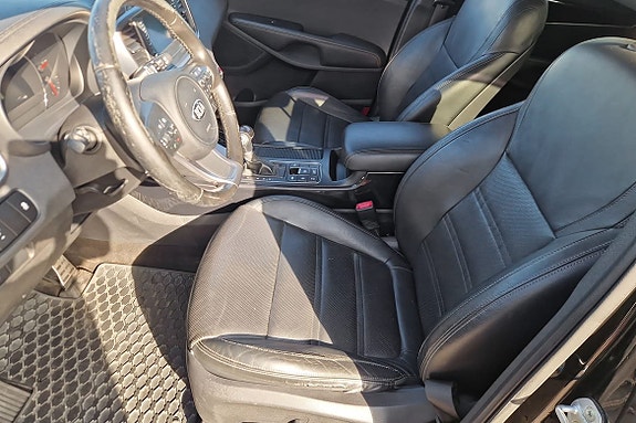 Kia Sorento 4 of 15