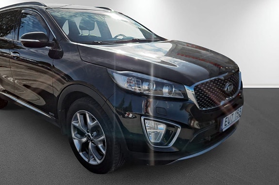 Kia Sorento 10 of 15
