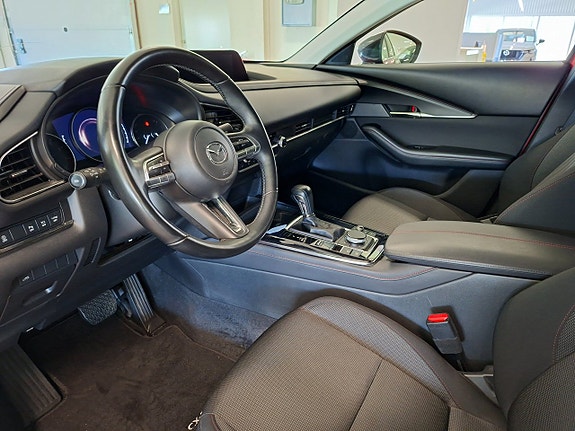 Mazda CX-30 6 of 8