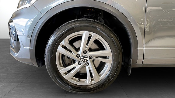 Volkswagen T-Roc 6 of 12