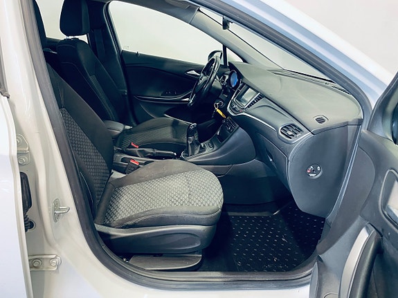 Opel Astra 9 of 12