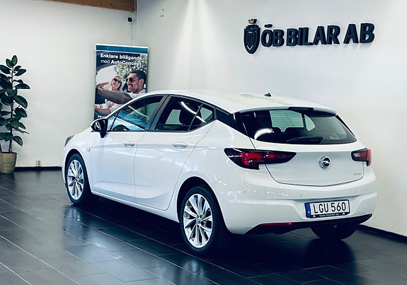 Opel Astra 3 of 12