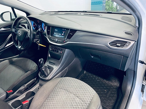 Opel Astra 7 of 12