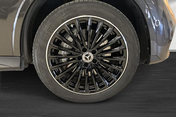 Mercedes-Benz GLC300 de 24 of 24