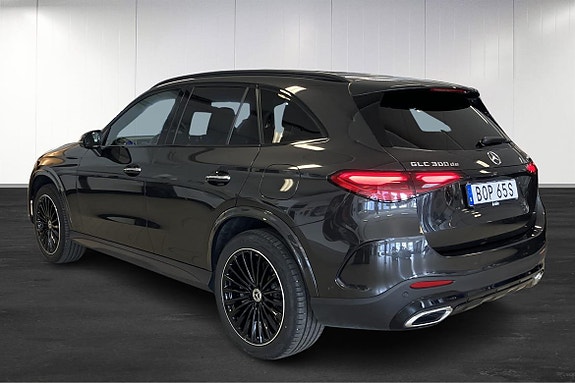 Mercedes-Benz GLC300 de 3 of 24