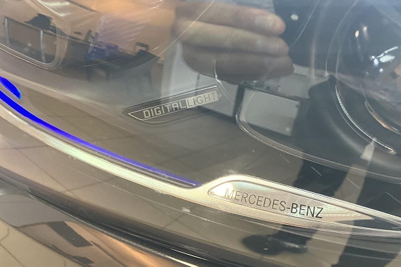 Mercedes-Benz GLC300 de 22 of 24