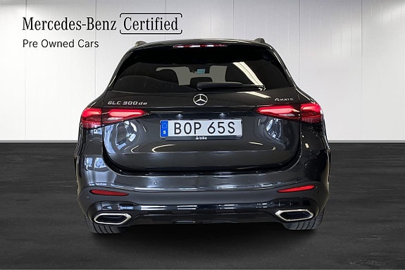 Mercedes-Benz GLC300 de 7 of 24