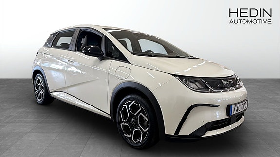 BYD Dolphin 2 of 16