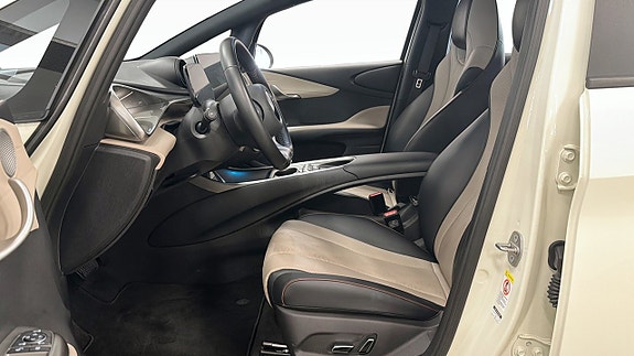 BYD Dolphin 10 of 16