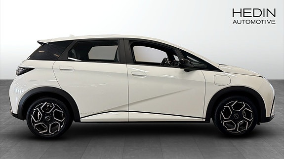 BYD Dolphin 3 of 16