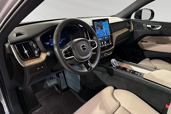 Volvo XC60 7 of 18