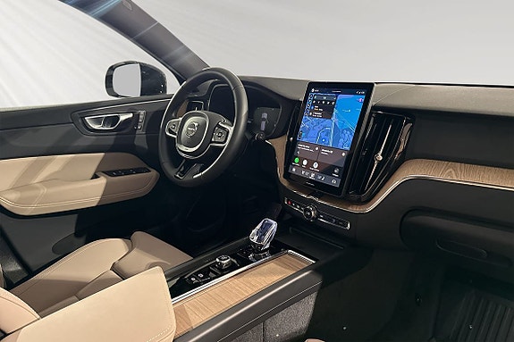 Volvo XC60 10 of 18