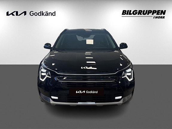 Kia Niro 2 of 18