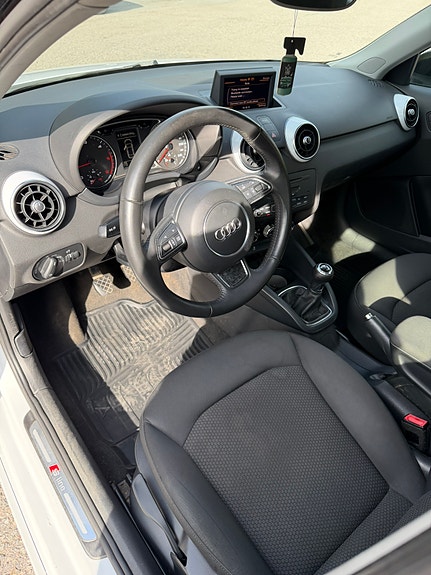 Audi A1 5 of 6