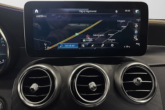 Mercedes-Benz GLC300 de 27 of 30