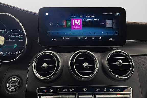 Mercedes-Benz GLC300 de 26 of 30