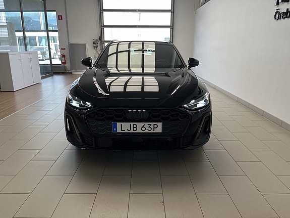 Audi A5 2 of 19