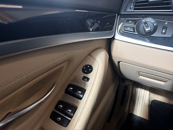 BMW 528 17 of 19