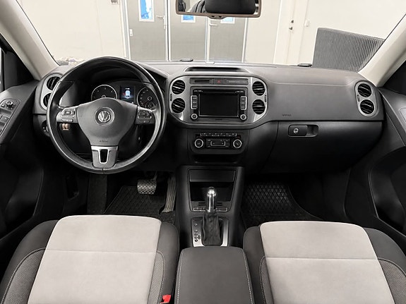 Volkswagen Tiguan 7 of 12